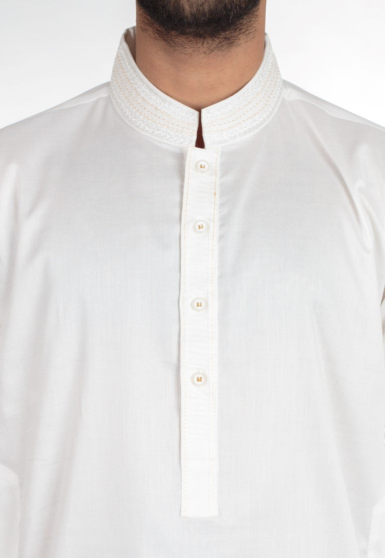 Off-white Shalwar Qameez suit in Cotton with sleek Embroidery. Product Code RQ-16224