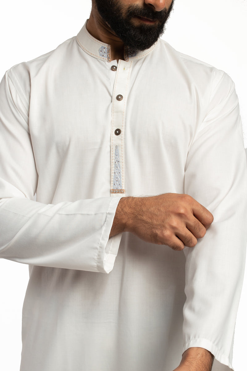 Image of   in Off White SKU: RQ-39412-XL-Off White